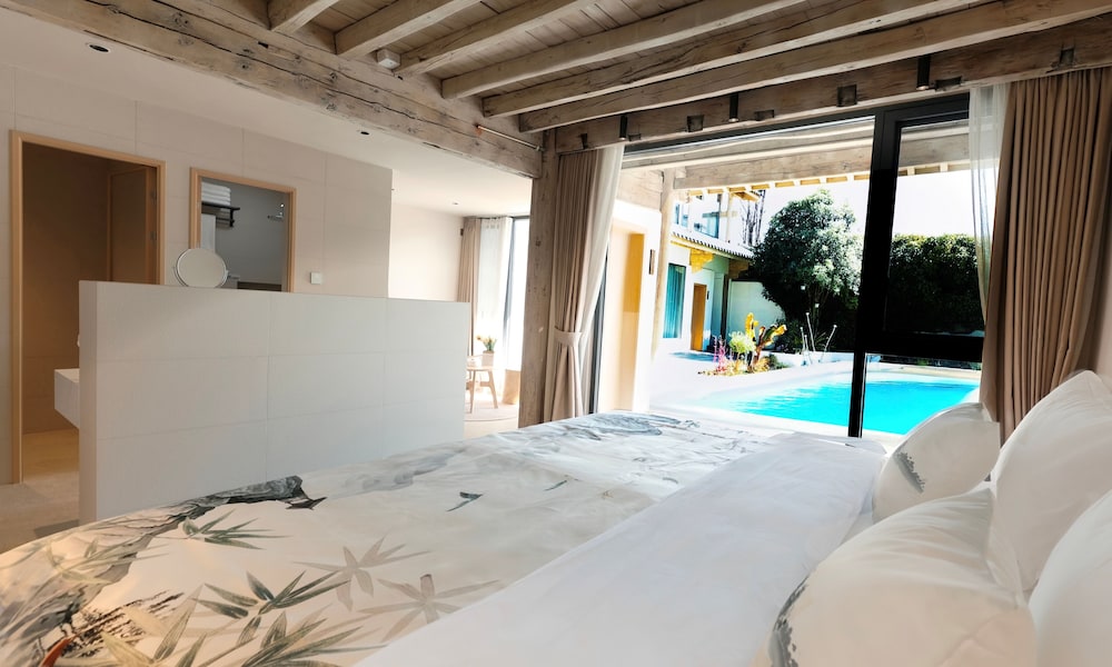 Luxury Double Room, Garden View