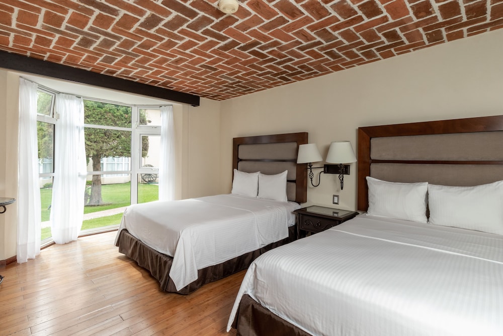 Deluxe Double Room - Photo 1