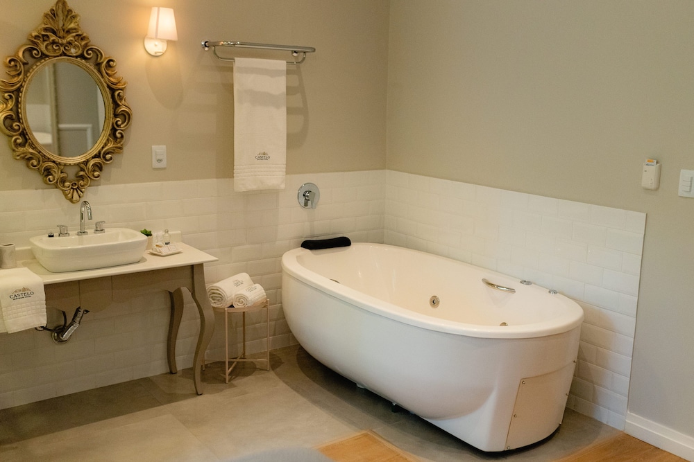 Deluxe Double Room, City View - Photo 3