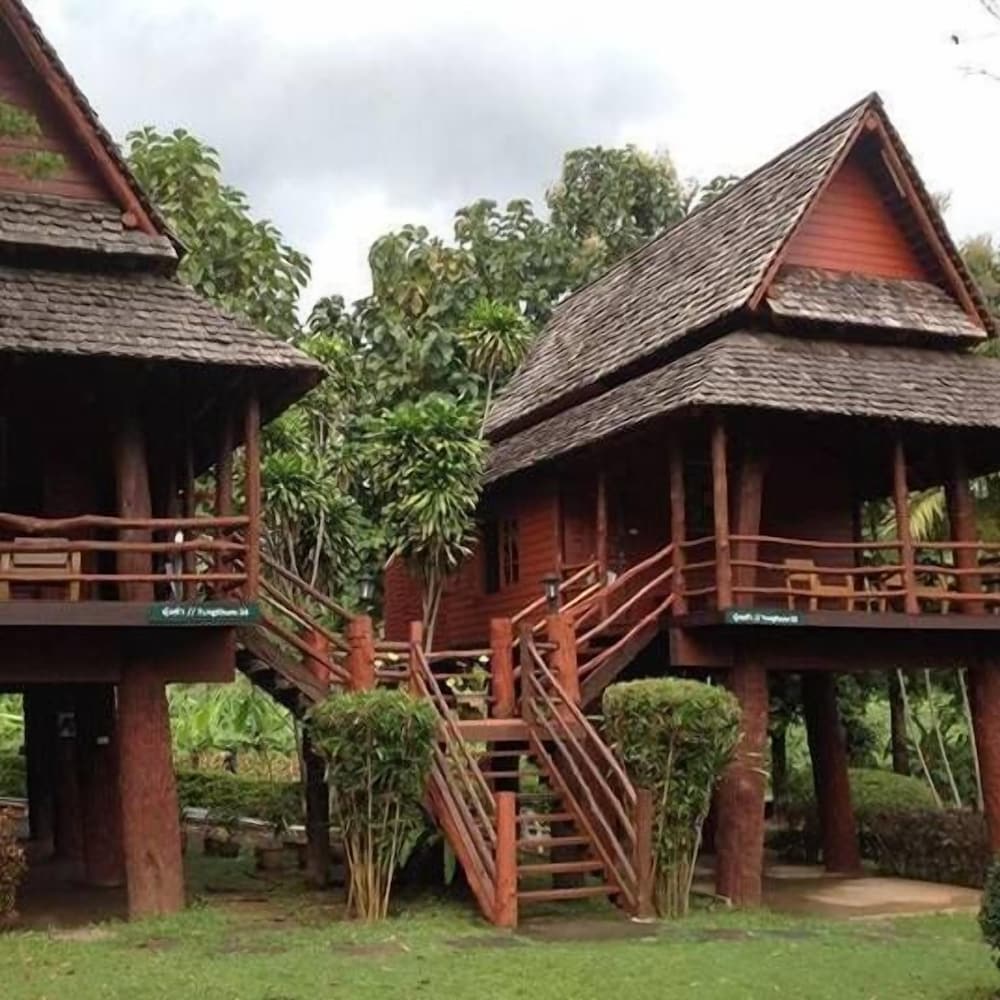 传统房屋,多个卧室 (บ้านชมดอย 6 bedrooms max 30 persons)