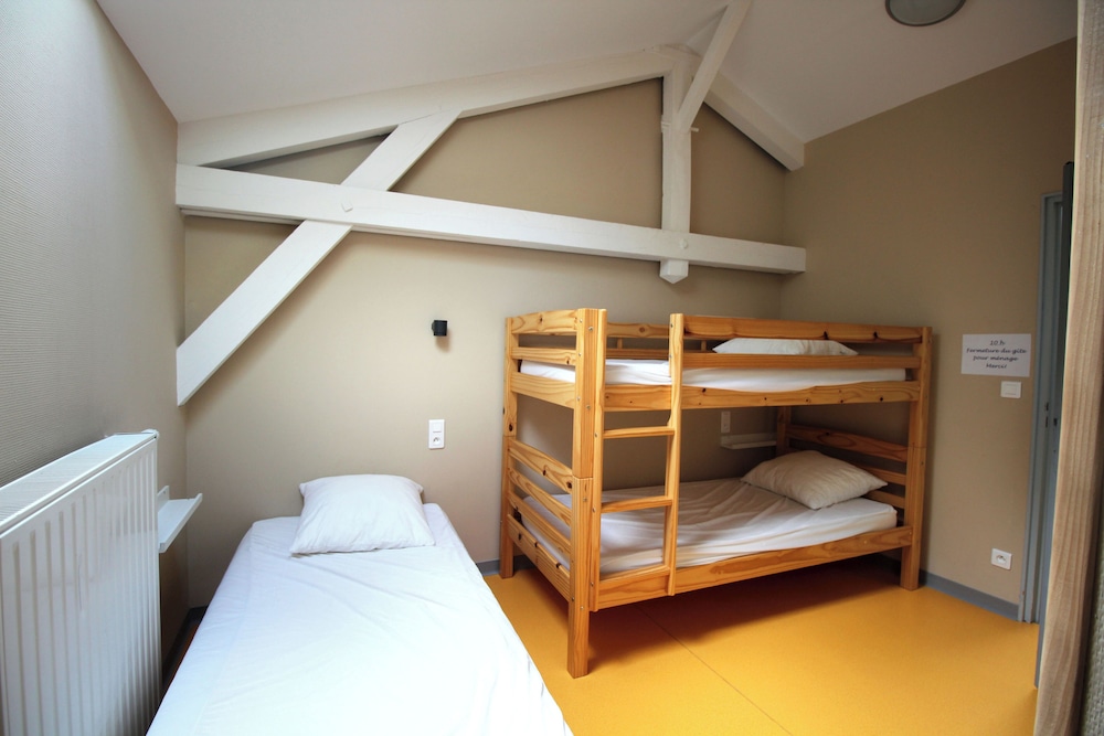 Triple Room (B)