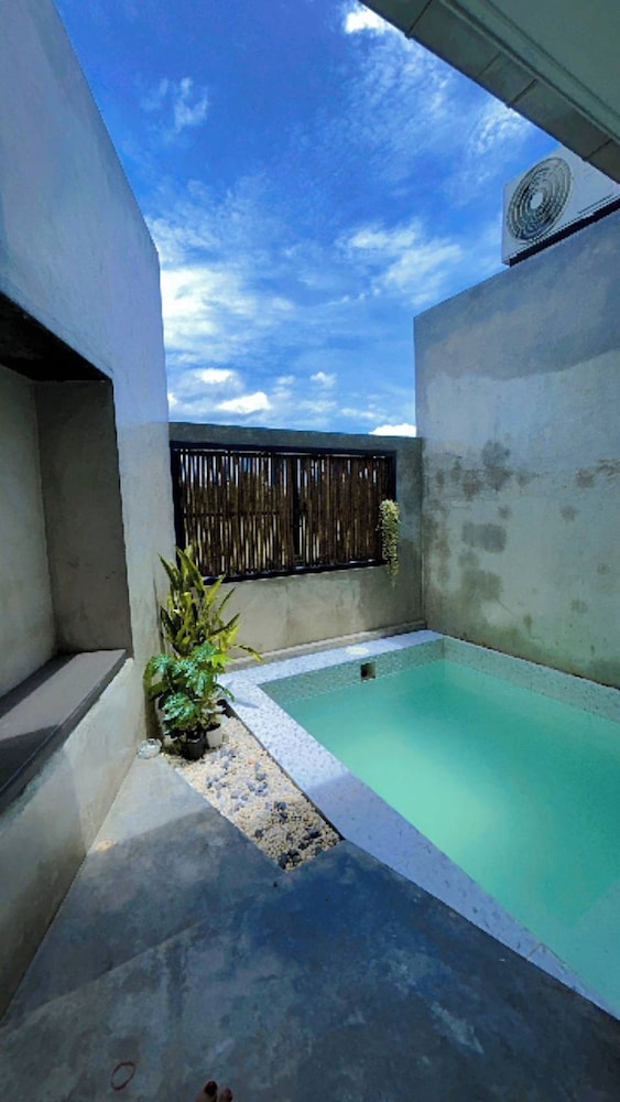 Superior Pool Villa - Photo 12
