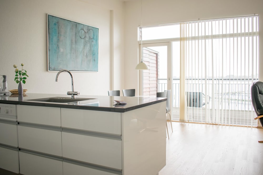 Apartment, 2 Bedrooms, Terrace, Sea View (Linen Excluded) photo 1