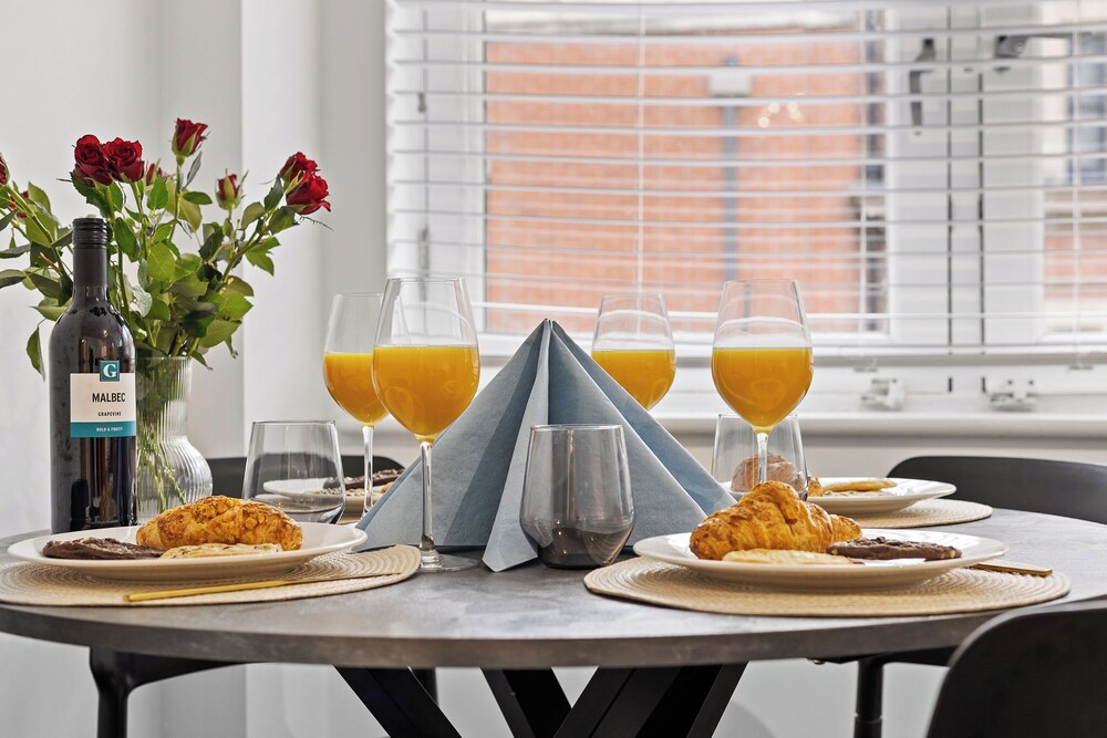 Super Stylish 2bed 2bath Apartment in Nottingham City - Free Parking, Zdjęcie 24