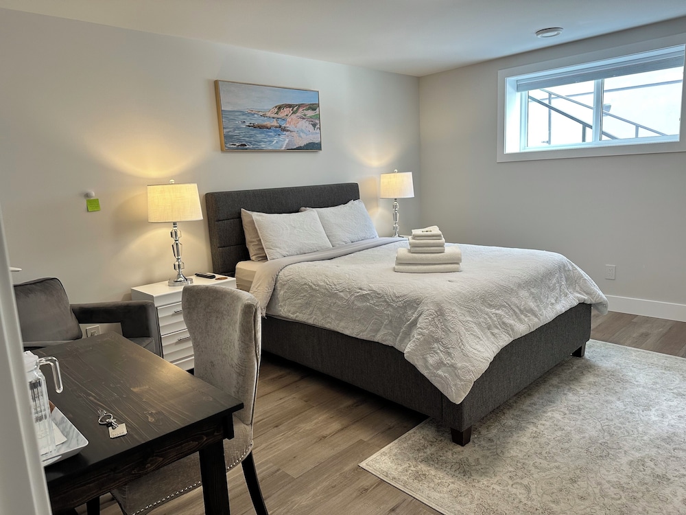 Deluxe Room, 1 Queen Bed