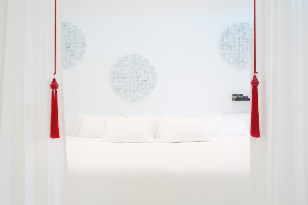 2 Bedroom Suite photo 3