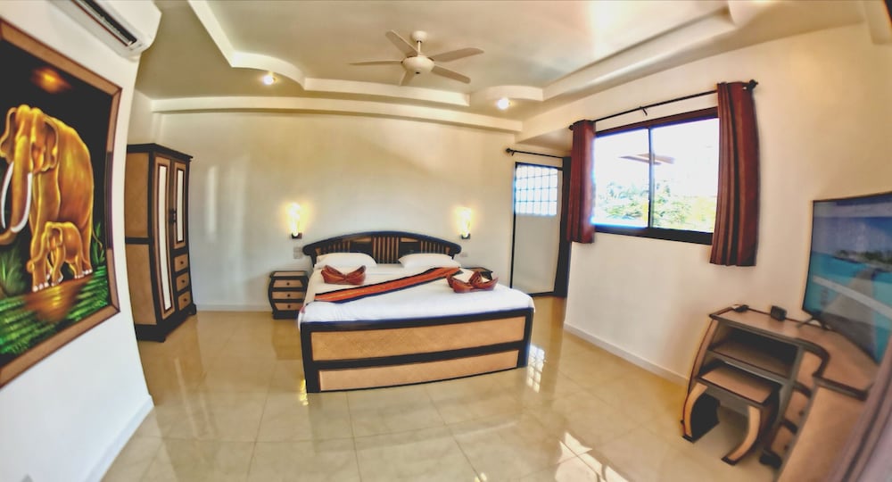 room photo