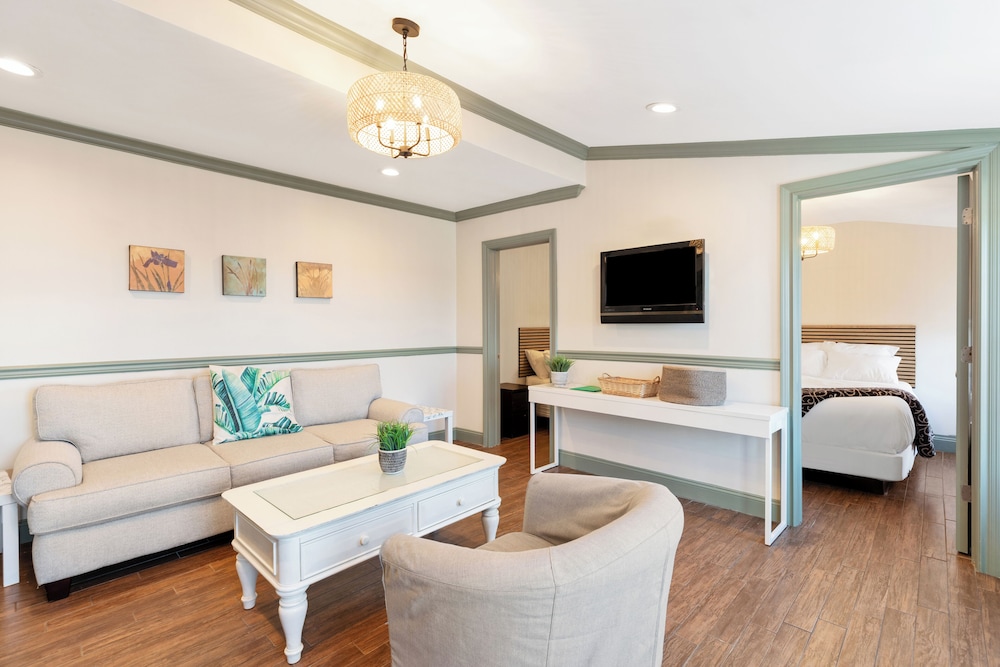 Baybreeze Suite