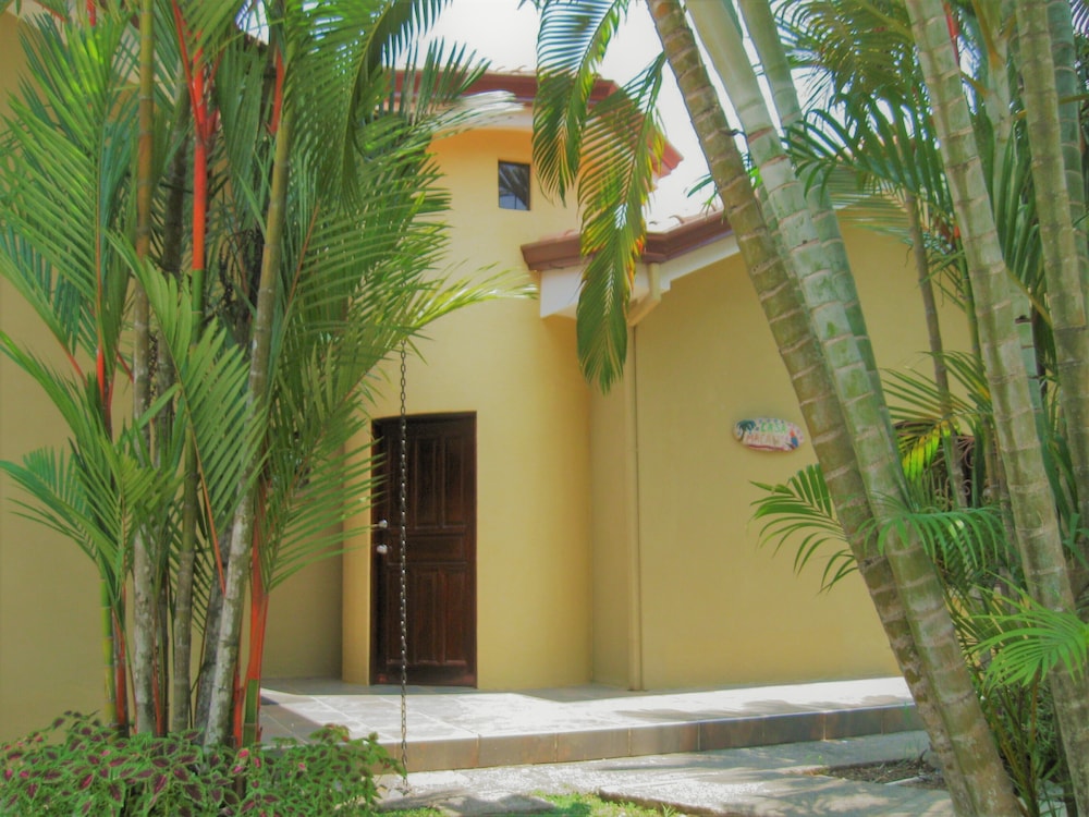 Signature Villa, 3 Bedrooms, Kitchen, Poolside photo 3