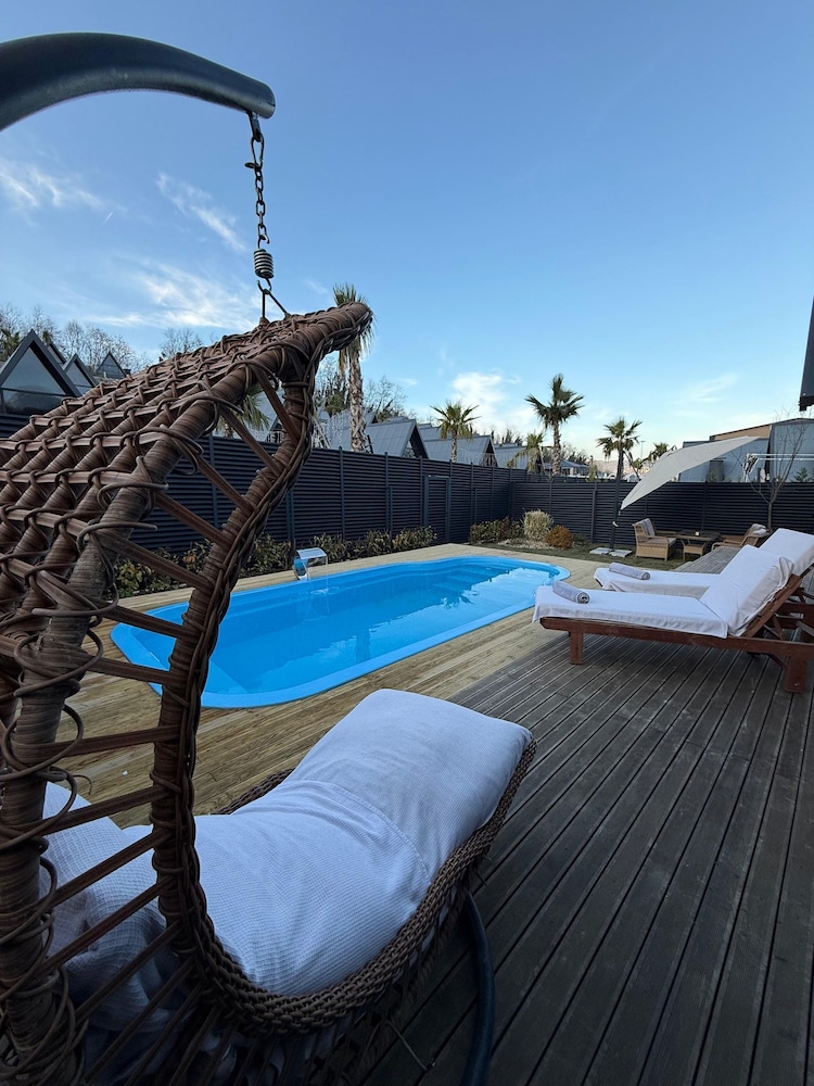 Premium - Superior Bungalow - Photo 1