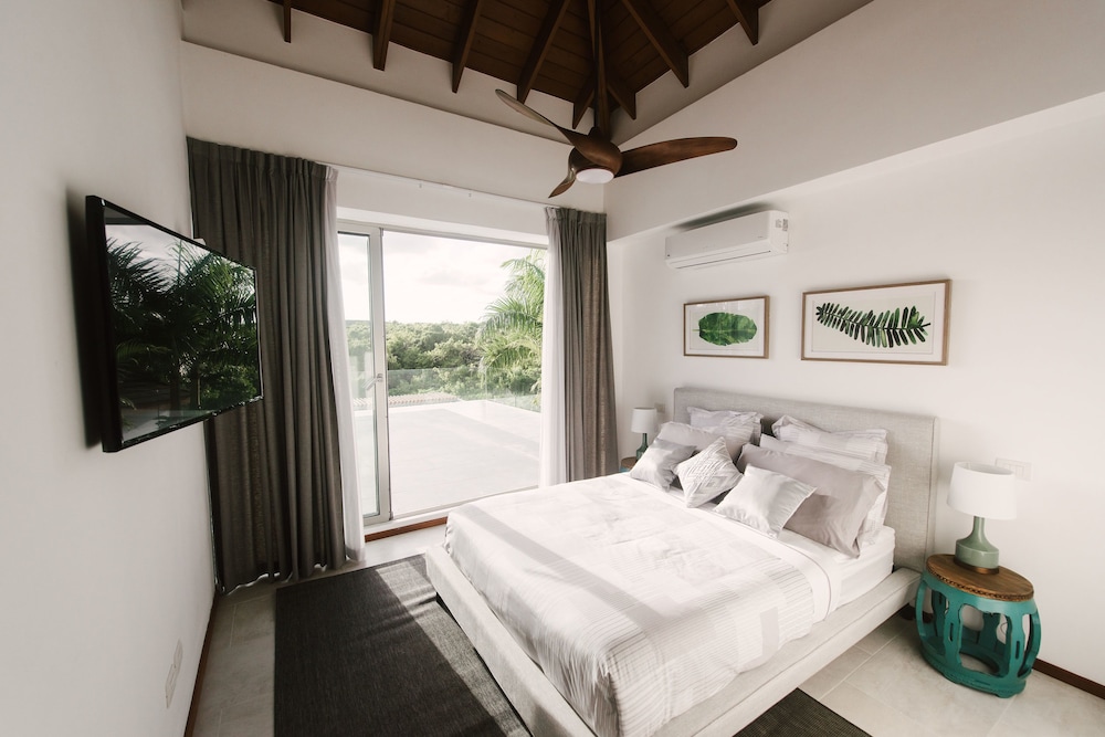 Exclusive Villa, 6 Bedrooms, Garden View photo 1