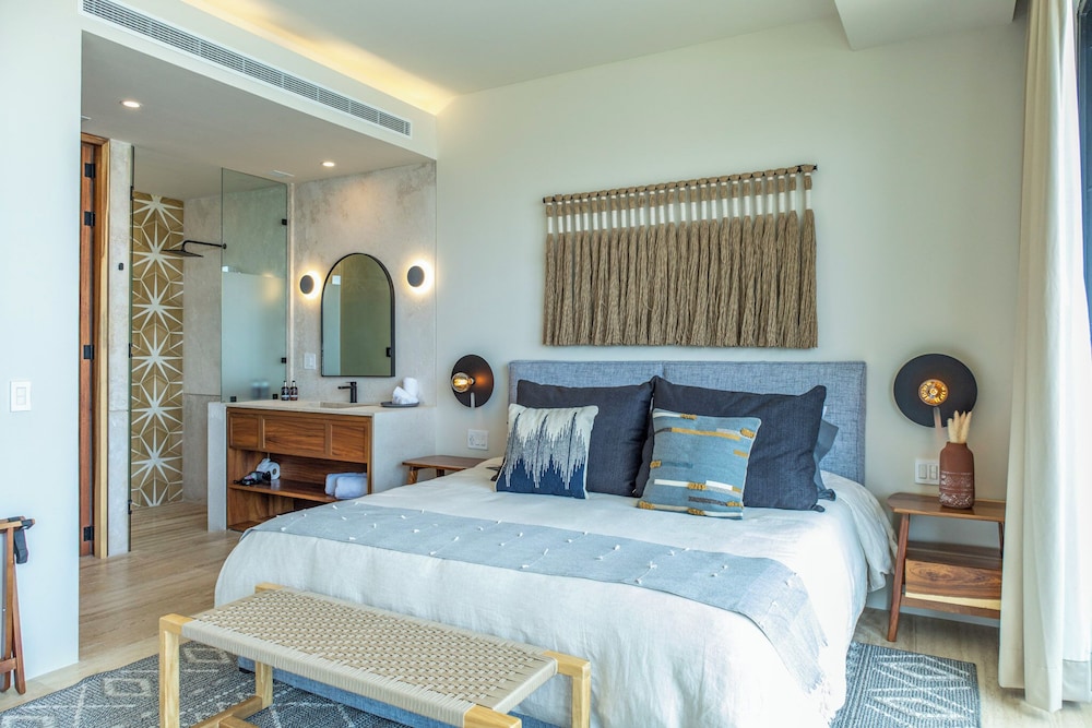 Deluxe Suite, 2 Bedrooms