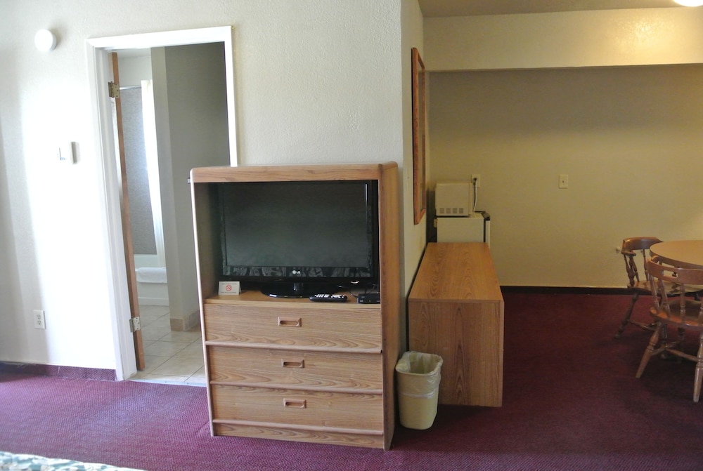 Deluxe Room, 1 King Bed, Non Smoking