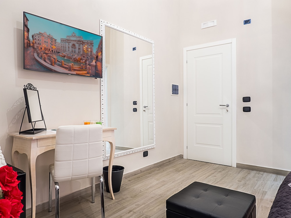 Classic Double or Twin Room photo 2