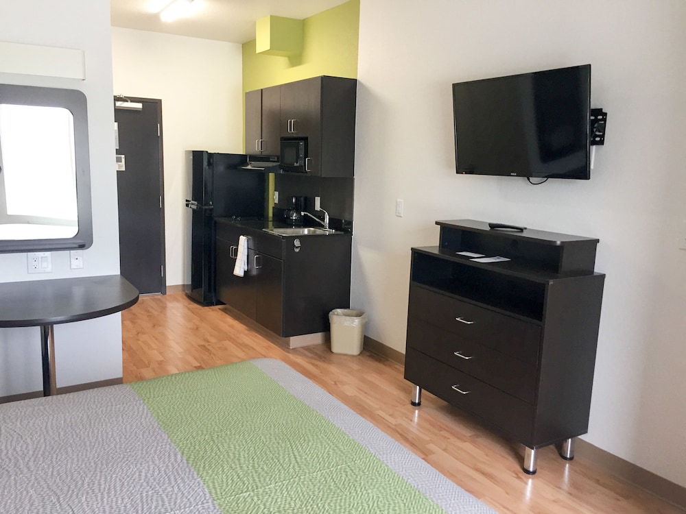 Deluxe Room, 2 Double Beds, Non Smoking, Kitchenette photo 3