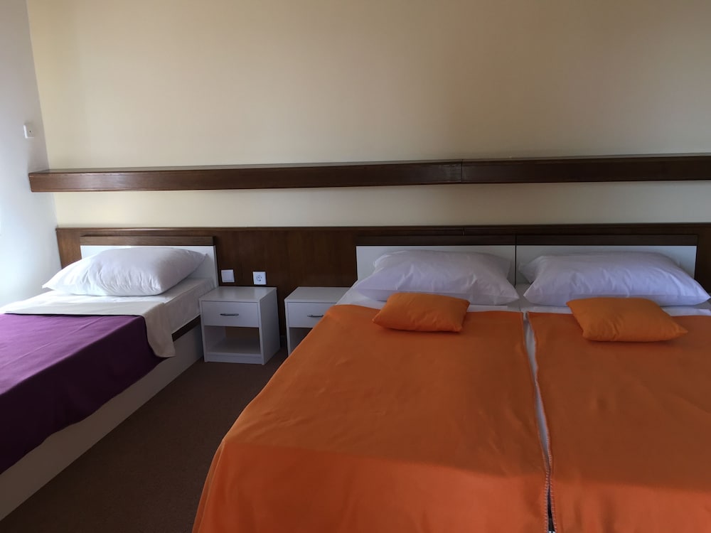 Standard Triple Room, Sea View photo 3