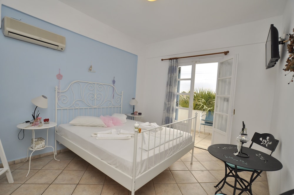 Studio, Sea View (Double) photo 1