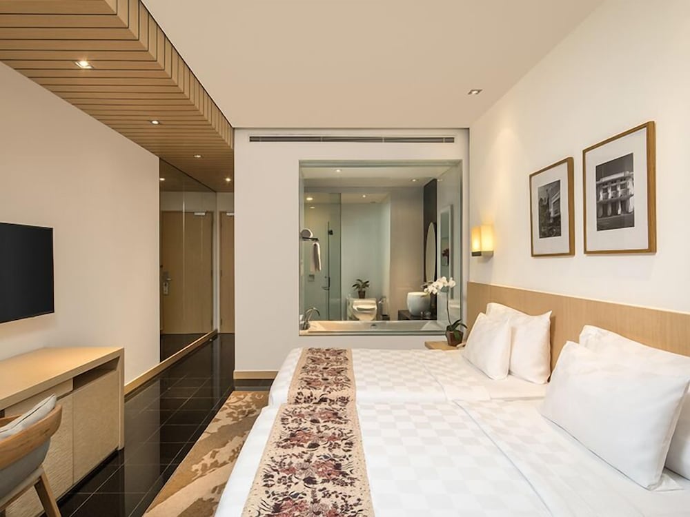 Premier Twin Room photo 2