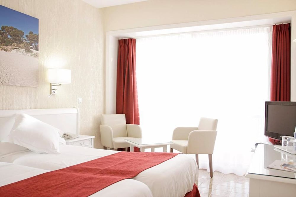 Standard Double Room Single Use photo 2