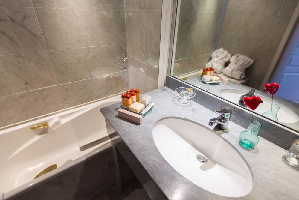 Superior Double Room - Photo 1