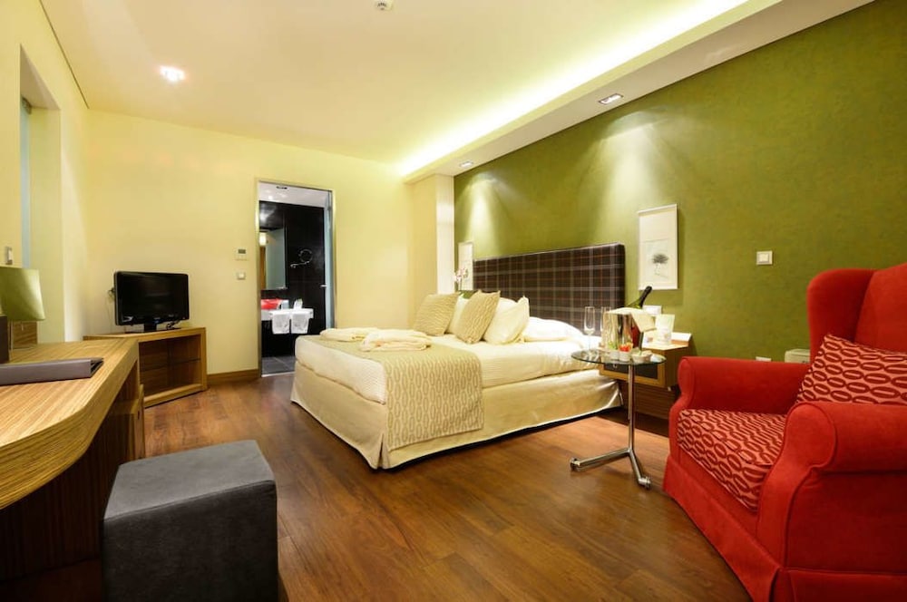 VIP Suite, Outdoor heated hot tub, Sea view