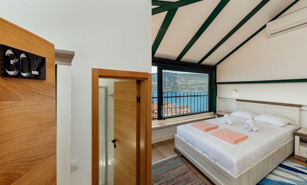 Deluxe Double Room, Bay View photo 2