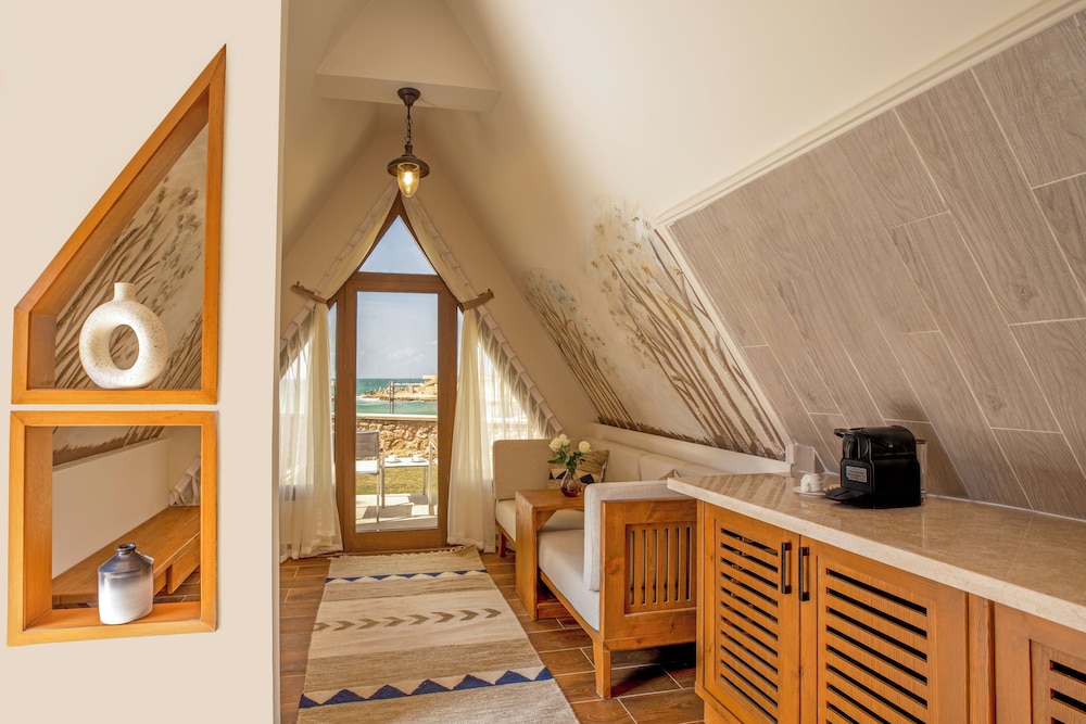 Deluxe Room, Sea View (Nariman)