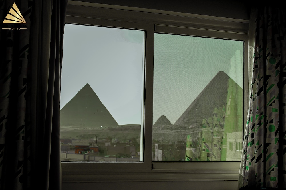 Deluxe Twin Room (Pyramids View) - Photo 7