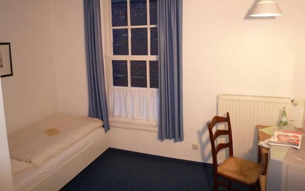 Standard Single Room photo 3
