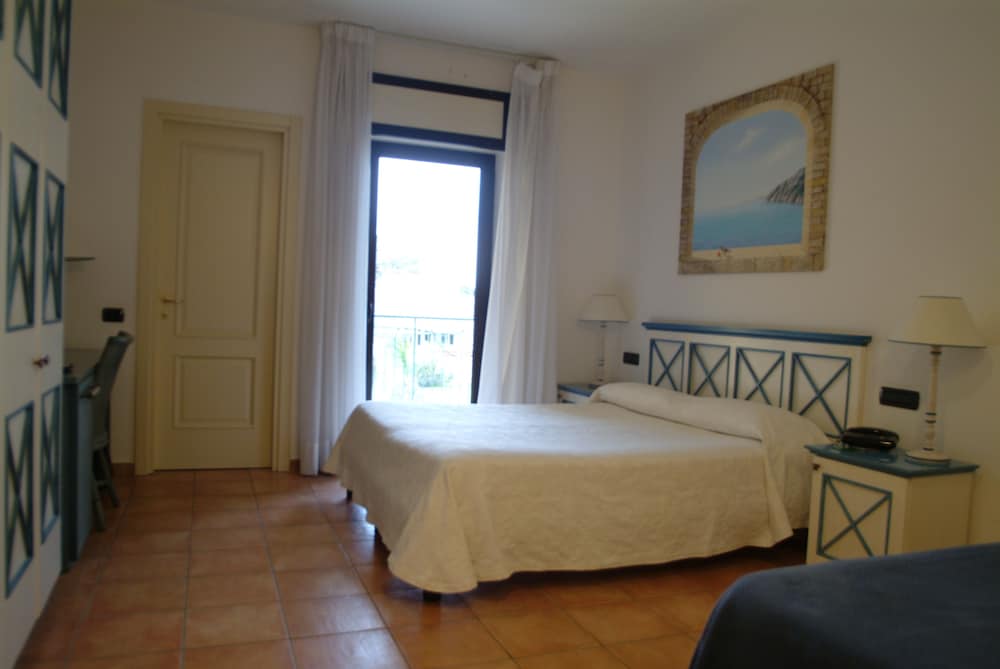 Superior Double Room, Sea View photo 2