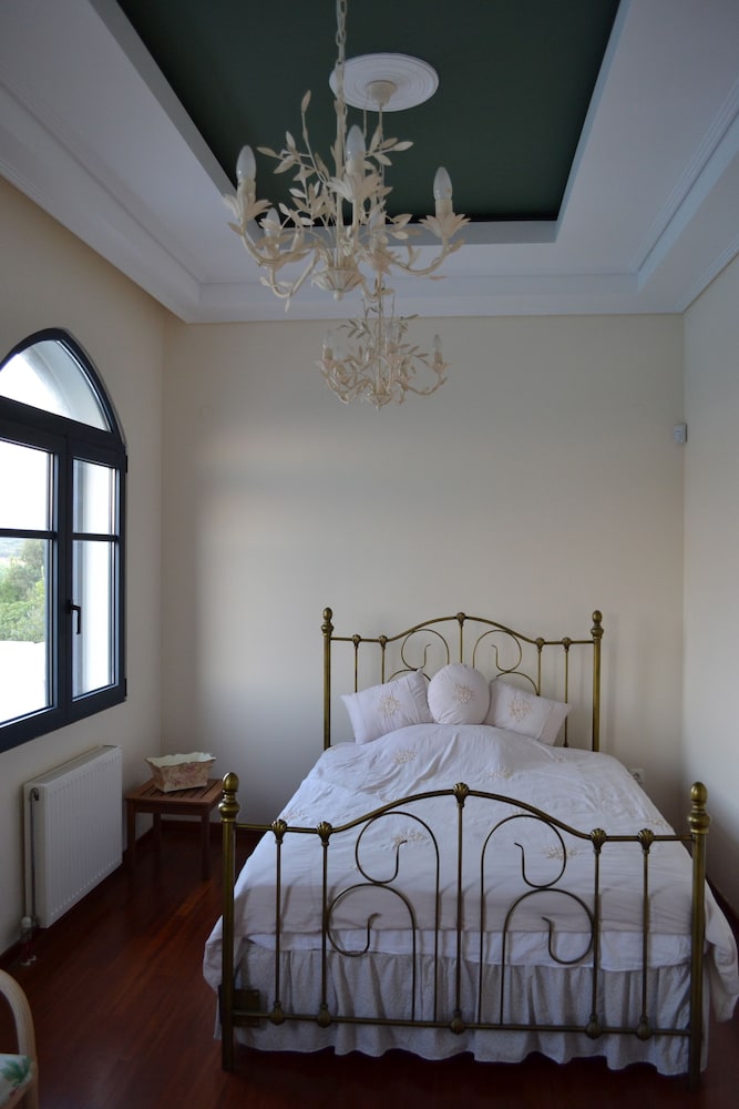Luxury Villa, 4 Bedrooms, Private Pool (Olive grove) photo 3