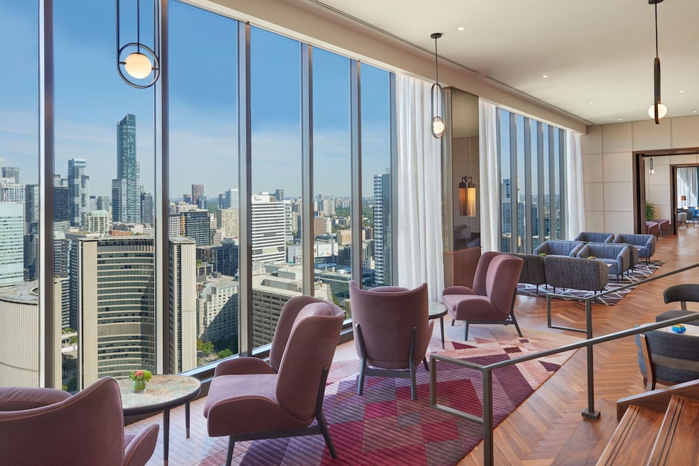 Club Suite, 1 Bedroom - Photo 10
