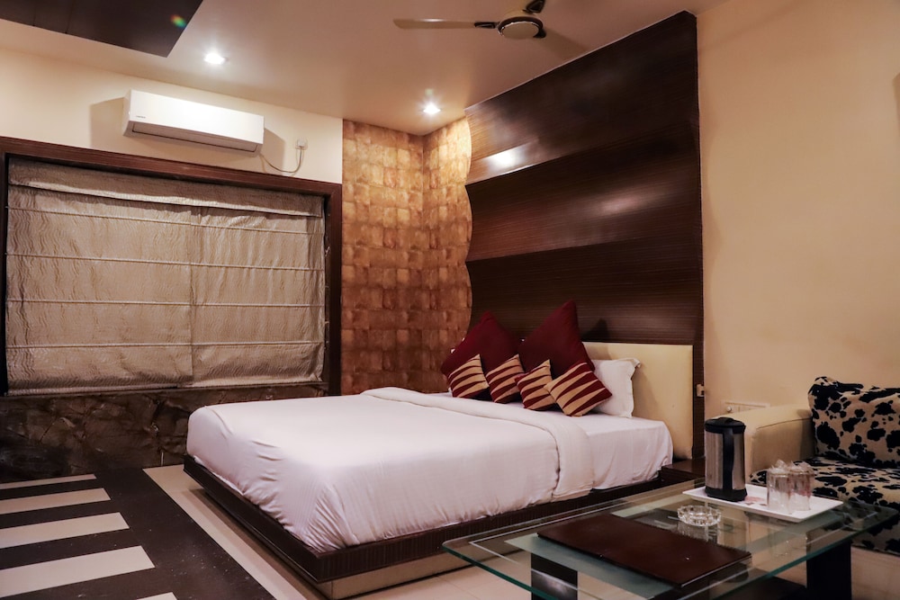 Deluxe Double Room, 1 Double Bed, Non Smoking photo 2