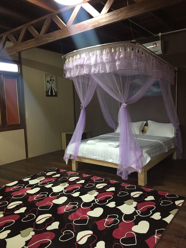 Traditional Chalet, 1 Bedroom, Garden View, Garden Area