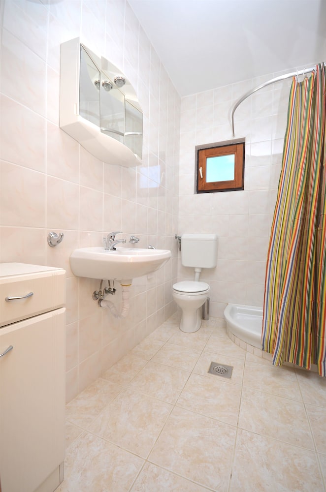 Apartment (A1) photo 2