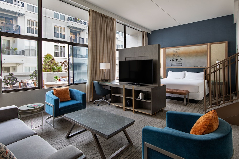 Junior Suite, 1 Bedroom - Photo 1