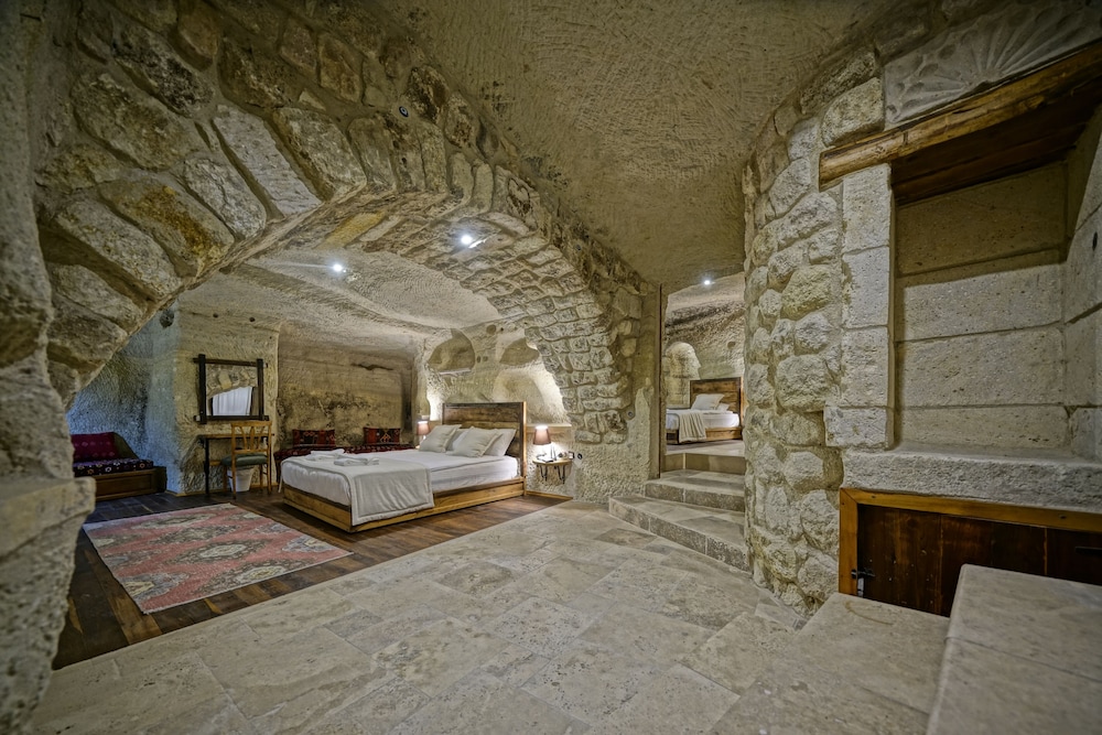 Family Room - Photo 6