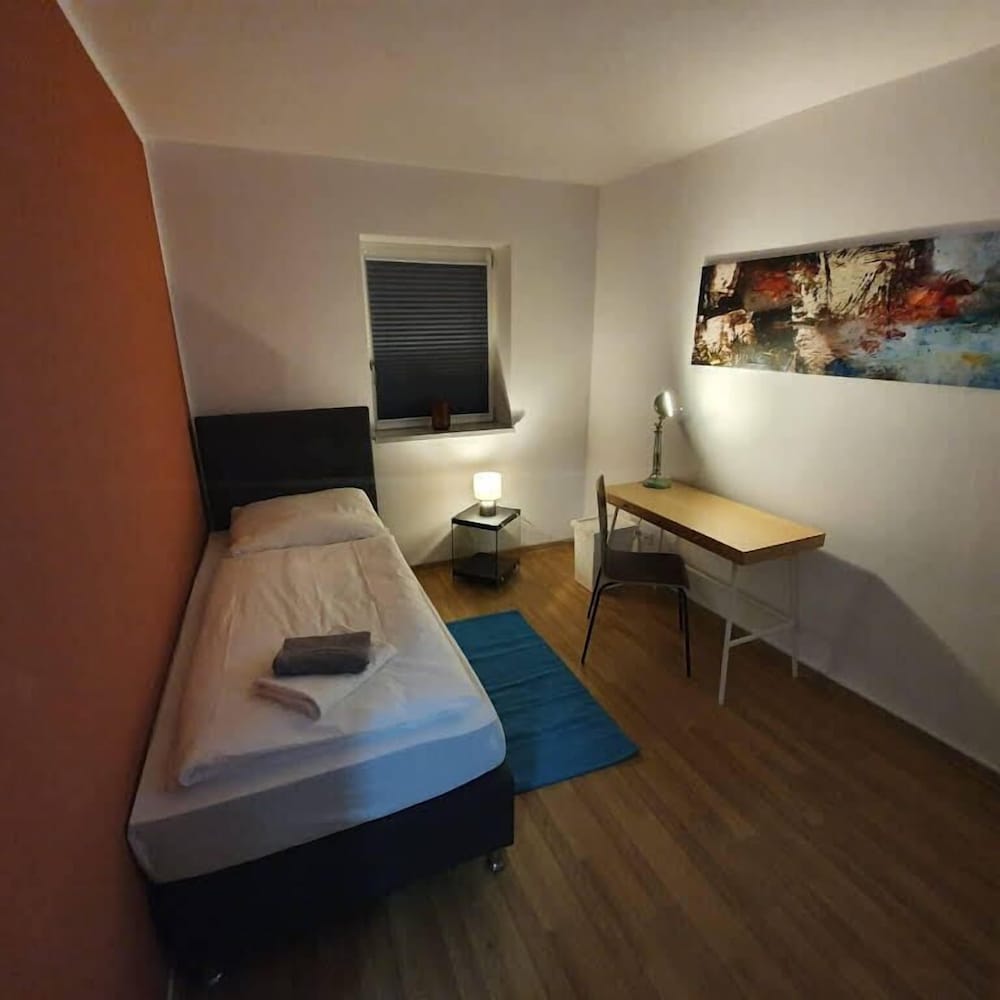 Single Room photo 1