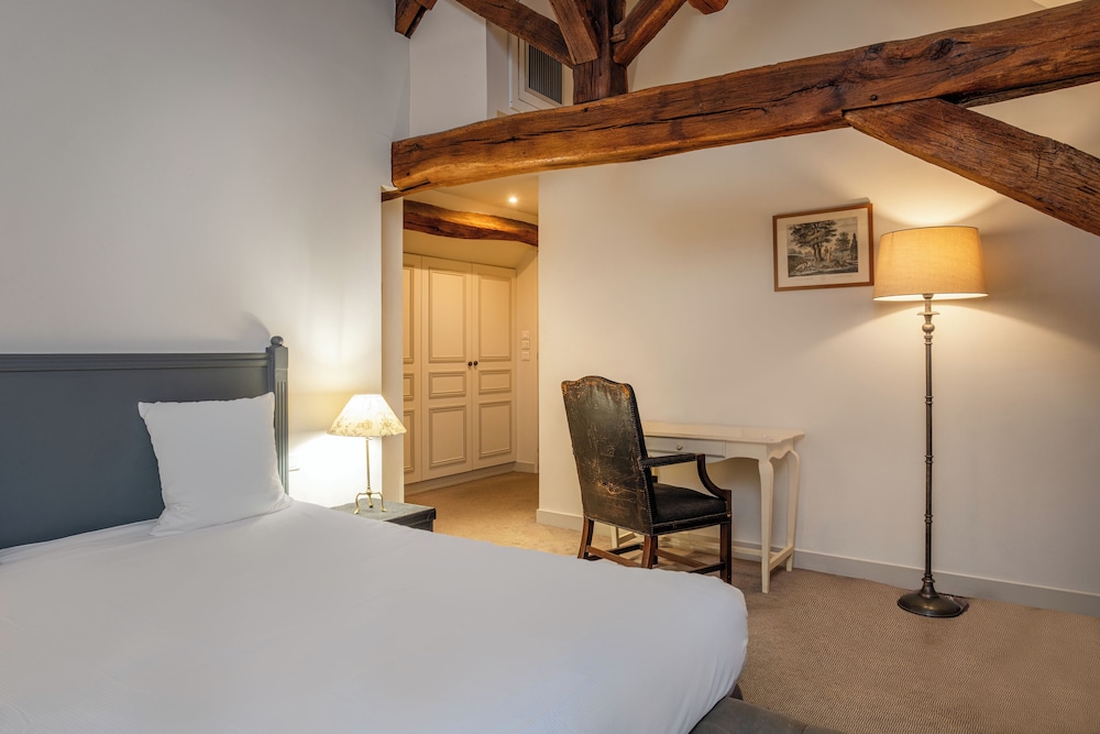 Comfort Room - Photo 1