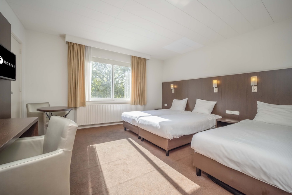 Luxury Triple Room photo 2