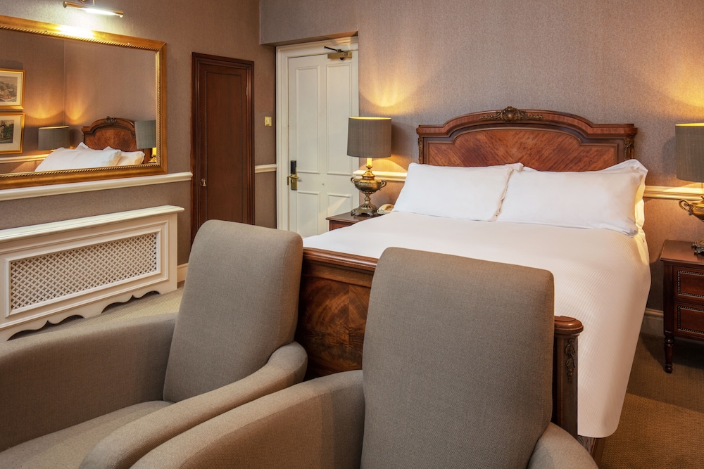 Feature Double Room - Old Hall - Photo 2