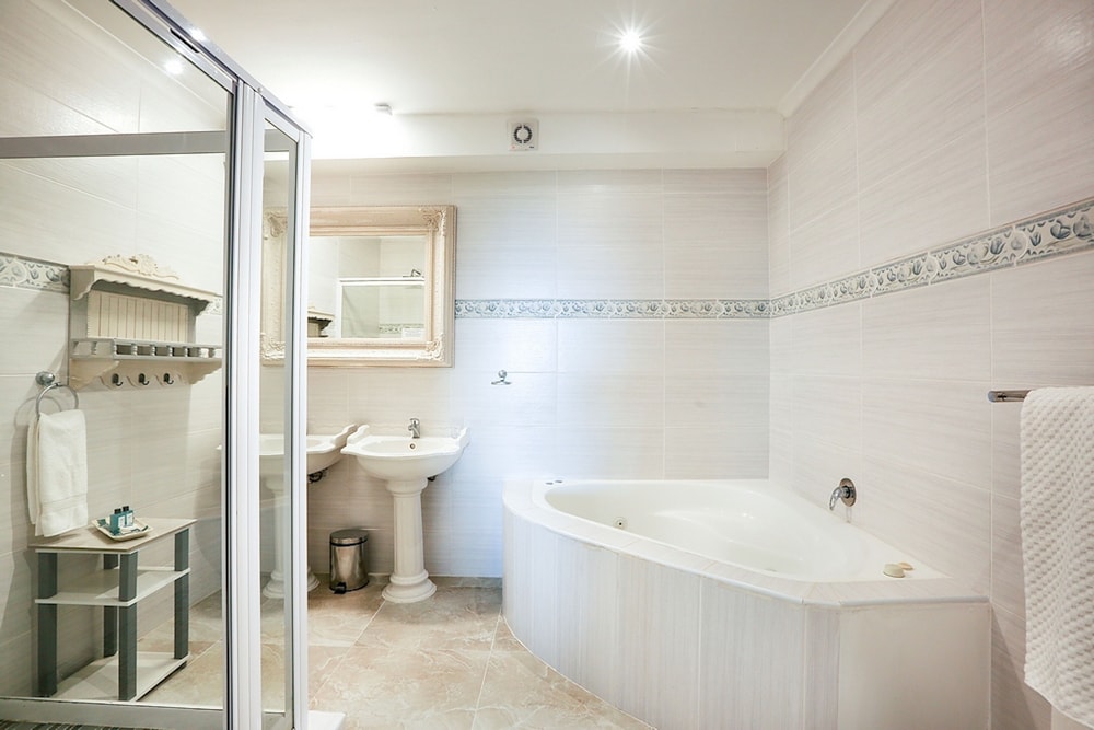 1st Floor - Honeymoon -Full Sea View - Photo 6