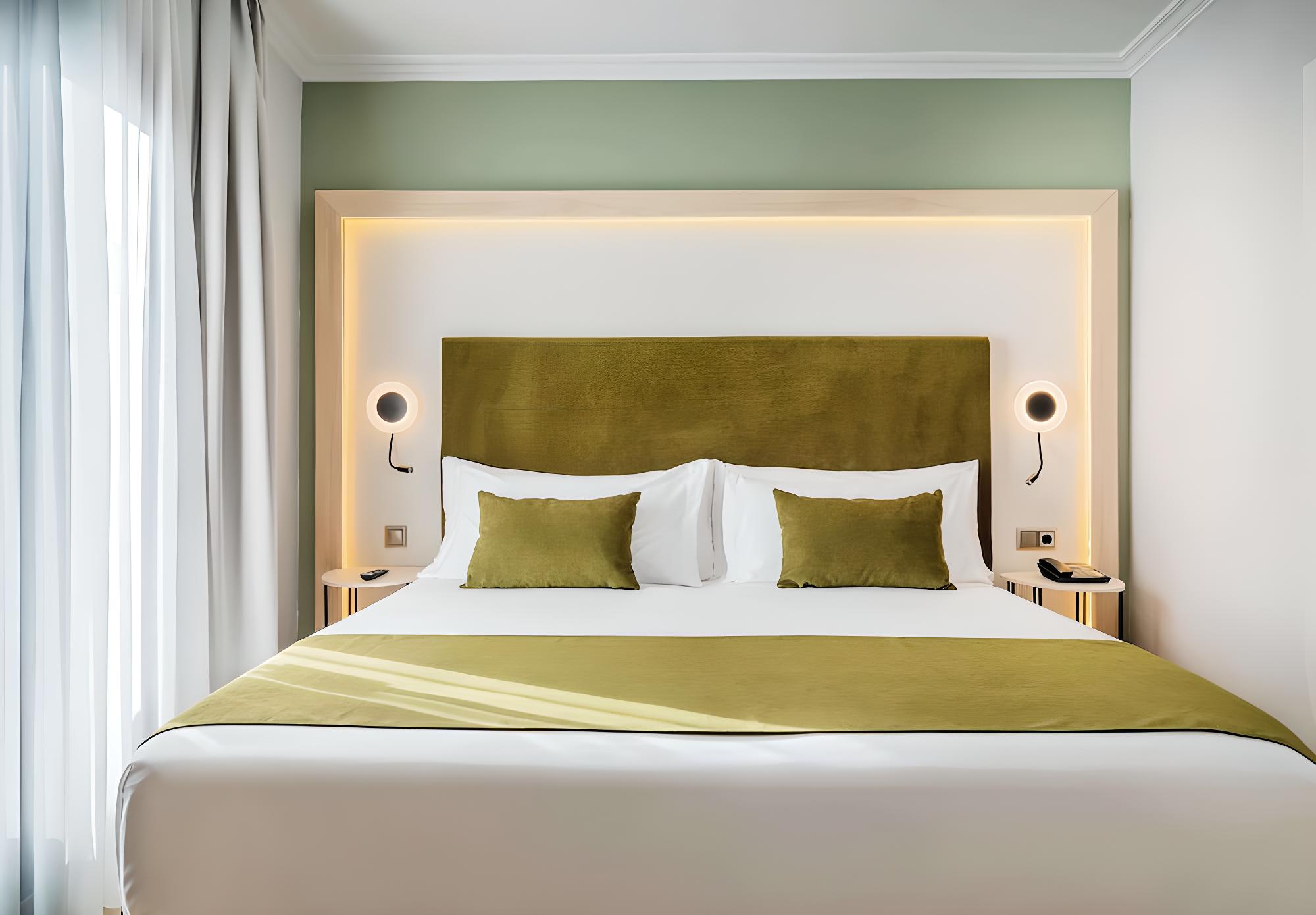Sleep in luxury and comfort with our stylish bedding!