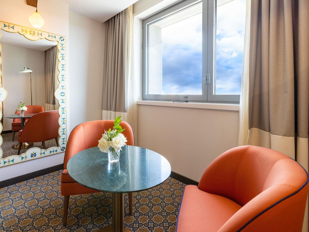 Classic Room, 2 Twin Beds, City View - Photo 4