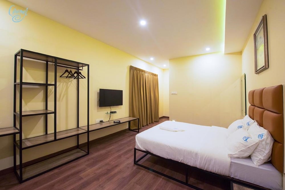 Deluxe Room - Photo 2