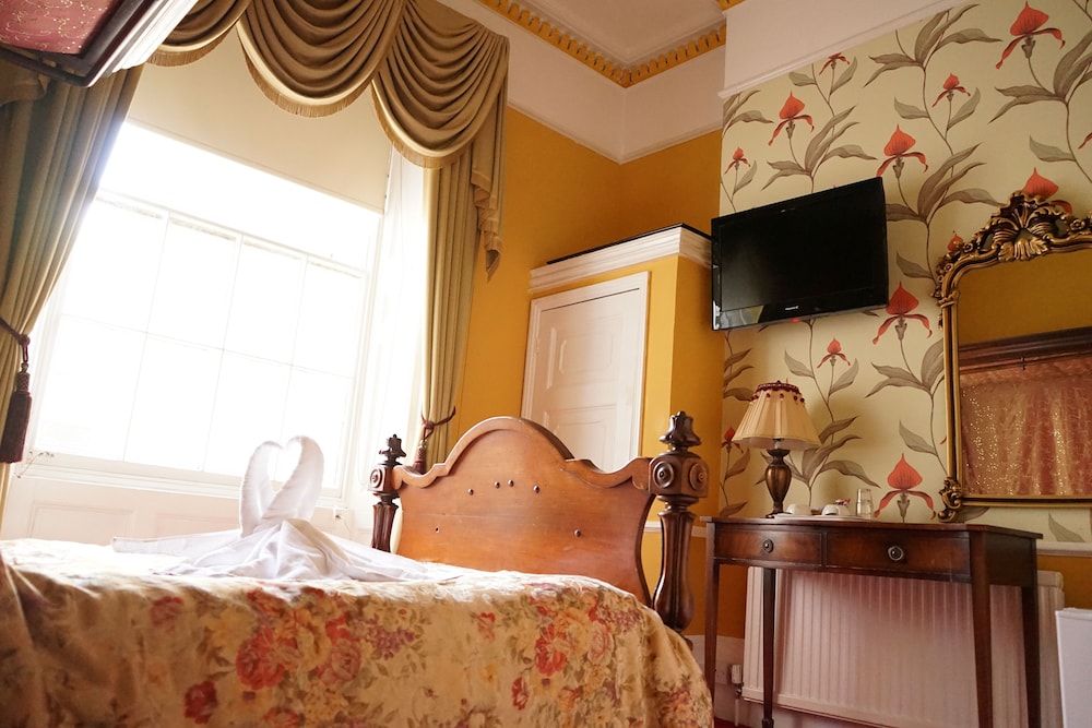 Deluxe Four Poster Double Room