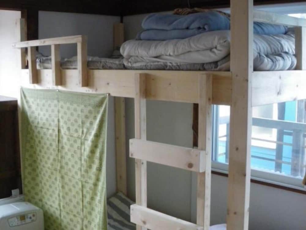 Shared Dormitory, Women only photo 1