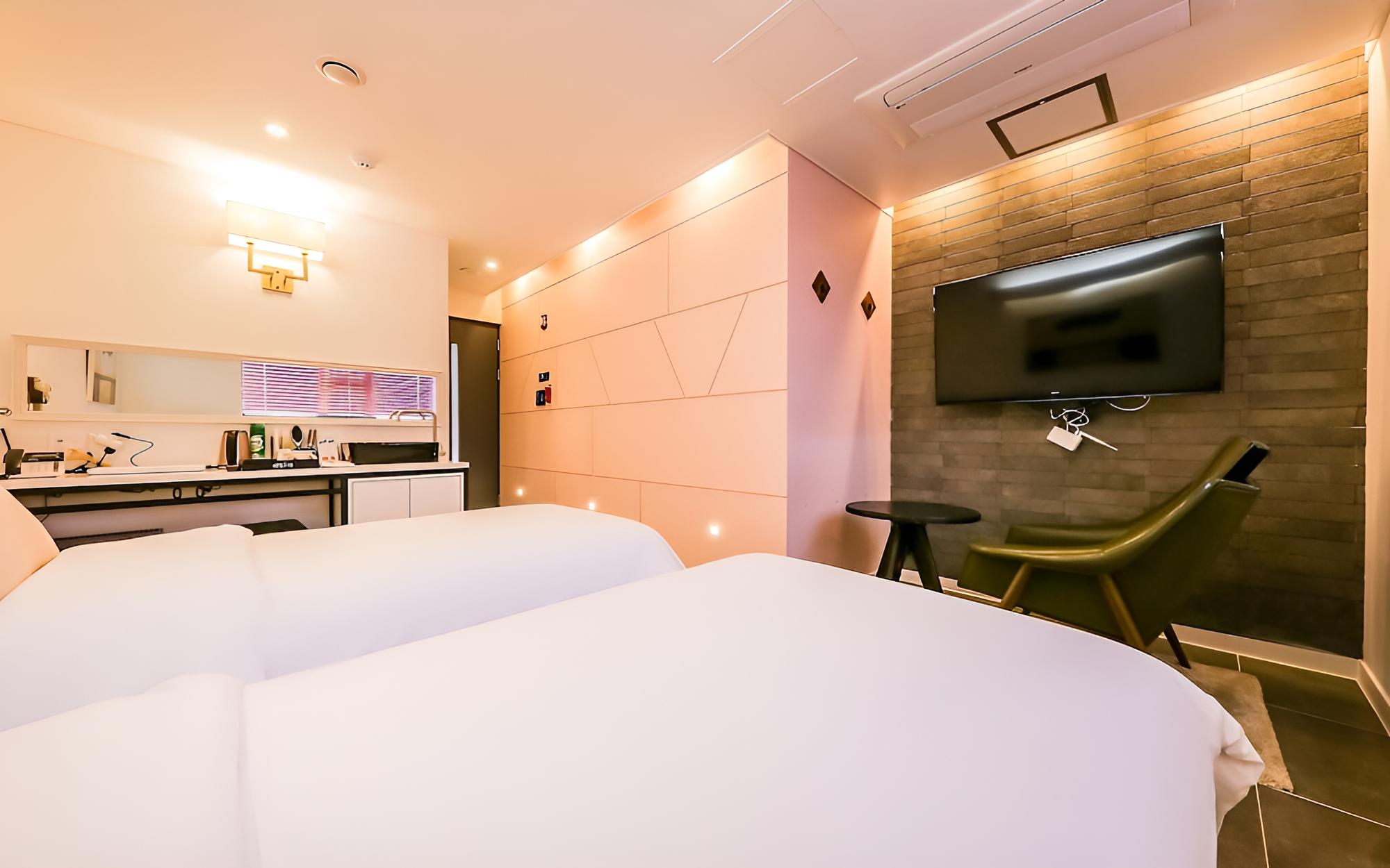 Room (TWIN (BUSINESS)) photo 1