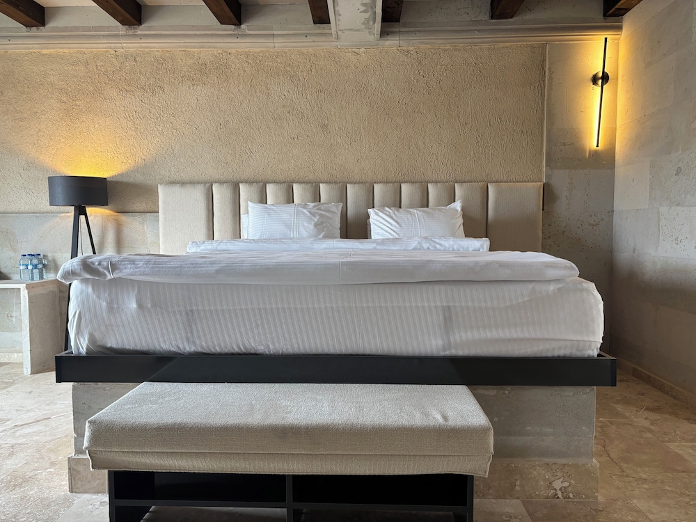 Superior Double Room, Valley View photo 3