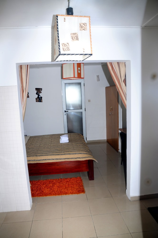Luxury Studio Suite, 1 King Bed, Kitchenette, City View photo 2